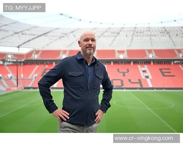 滕哈赫短暂执教结束尤尔曼德接任后德甲战绩辉煌