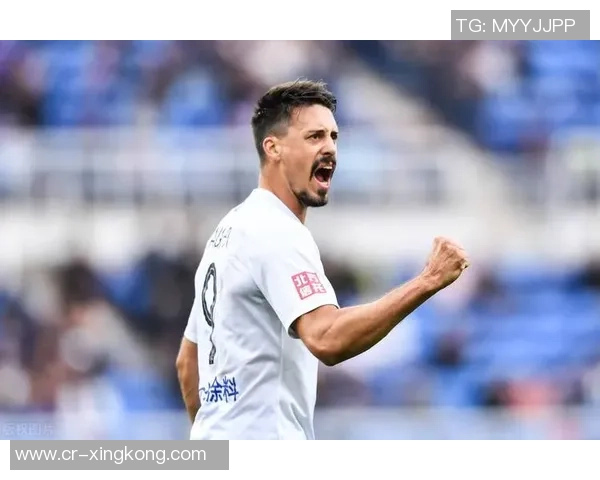 西班牙U21主帅谈伯纳尔现状称其仍是球队一员但面临困境