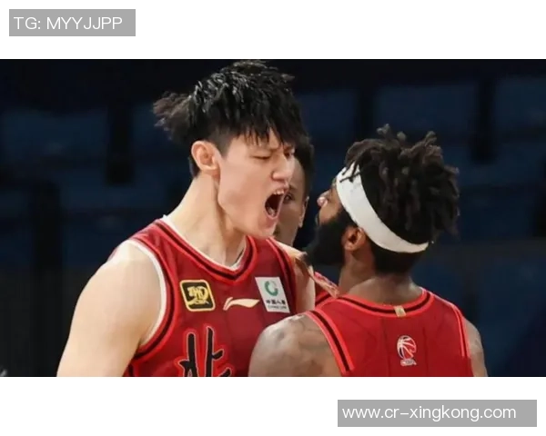 曾凡博加时被换下场无缘关键时刻令人心痛机会难得令人惋惜 曾凡博加时被换下场无缘关键时刻令人心痛机会难得令人惋惜