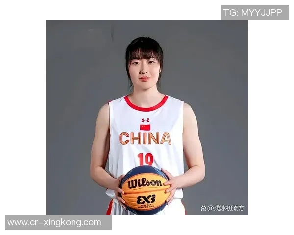 中国篮球之队祝福罗欣棫生日快乐愿你在时光中不断成长绽放光彩如棫树般挺拔