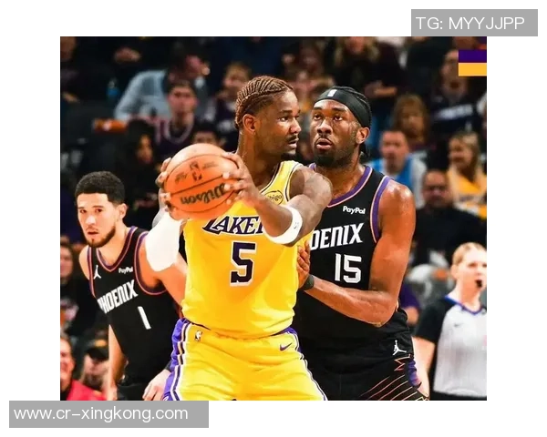 湖人对阵太阳首发阵容解析詹姆斯复出对位狄龙艾顿迎战马威