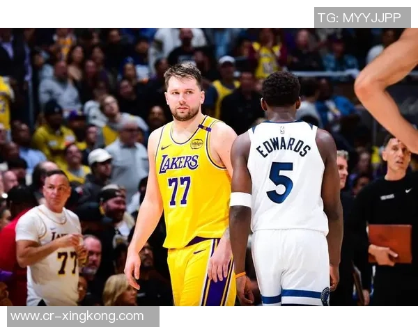 爱德华兹单节狂砍19分太阳全队仅得19分显差距