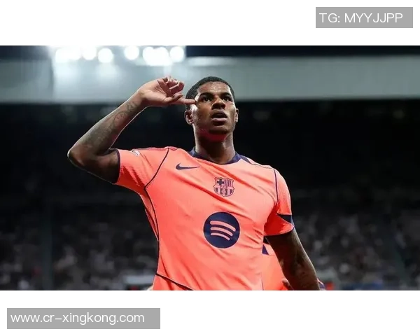 居莱尔失误被抢断费尔明抓住机会扳平比分拉什福德助攻展现团队配合 居莱尔失误被抢断费尔明抓住机会扳平比分拉什福德助攻展现团队配合