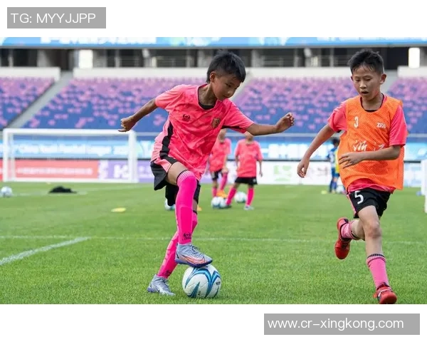 张瑷晖考上985高校后毅然选择足球之路勇敢追梦职业生涯新起点