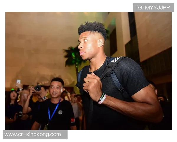 字母哥直言球队存在自私球员未能把握出手机会 字母哥直言球队存在自私球员未能把握出手机会